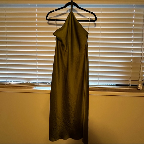 Green aritzia halter dress - Picture 1 of 4